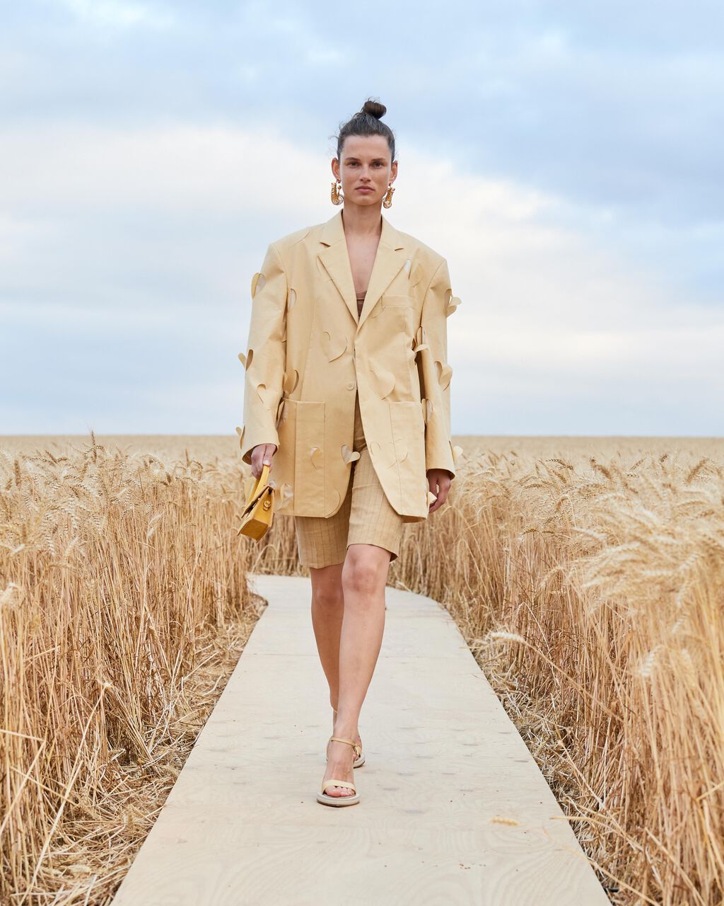 Look 8